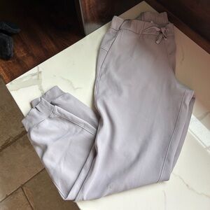 Lululemon on the fly pants